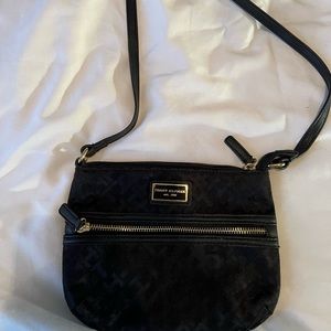 Tommy Hilfiger crossbody